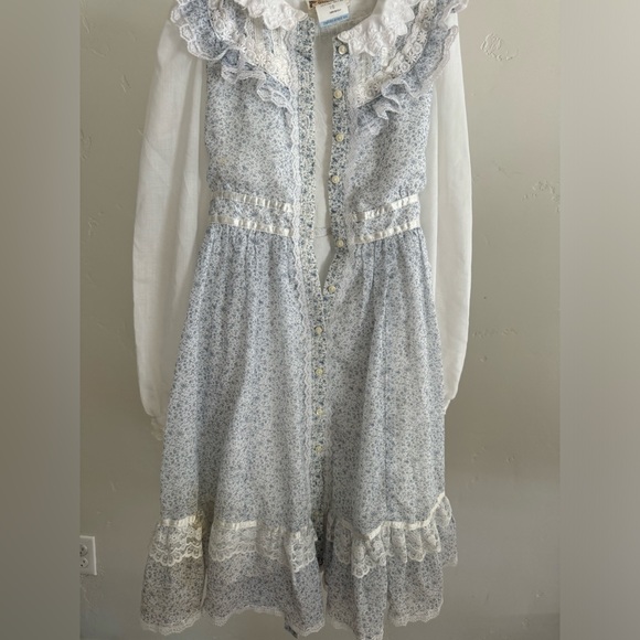 Gunne Sax Blue Floral Kids Dress with Lace Trim - Picture 1 of 5